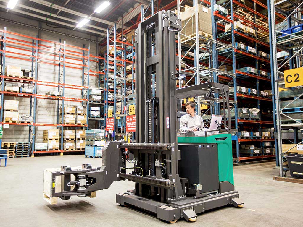 Mitsubishi ELEViA ES - THD13-15N3 Series - Two trucks in one